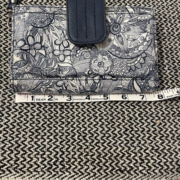Sakroots Olympic Navy Floral Crossbody Phone Holder Wallet - Picture 8 of 11